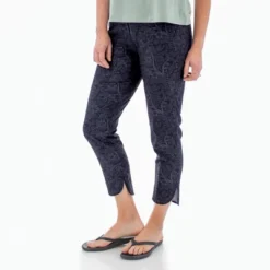 Aventura Clothing Women's Menlo Crop Pant -Women Clothing Sale GUEST 0abe99d1 d081 4e4f 9fc7 9dde084b48ea