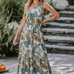 CUPSHE Women's Tropical Leaf One-Shoulder A-shape Dress 9 CUPSHE Women's Tropical Leaf One-Shoulder A-shape Dress -Women Clothing Sale GUEST 470ad925 1355 4bf0 b1f7 83d79ec28526