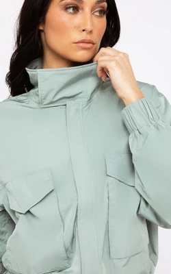 Yogalicious Radiant Commuter Woven Cropped Windbreaker With Front Patch Pockets 6 Yogalicious Radiant Commuter Woven Cropped Windbreaker With Front Patch Pockets - Image 6
