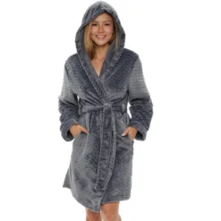 Women's Warm Soft Plush Fleece Bathrobe With Hood, Knee Length Hooded Robe, Chevrons -Women Clothing Sale GUEST 8dde6fe9 0ca6 4ad9 b12c 37ed32e8835e