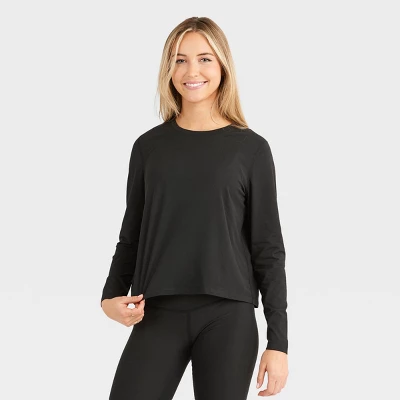 Wander By Hottotties Women's Naomi Crewneck Athletic Top 2 Wander By Hottotties Women's Naomi Crewneck Athletic Top - Image 2